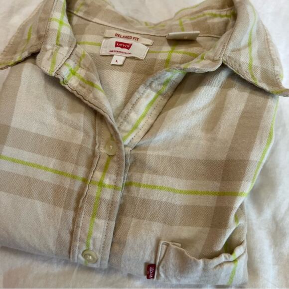 Levi’s Ladies Relaxed Fit Button Up lightweight Flannel Check Plaid Shirt sz L - Picture 3 of 11